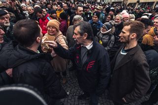 Ruším veřejný program kvůli agresivitě, oznámil Babiš a vzápětí zaútočil na média